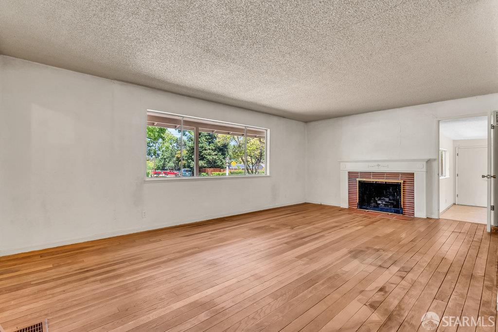 Pleasant Hill, California 94523, United States, 3 Bedrooms Bedrooms, ,2 BathroomsBathrooms,Residential,Active,173033