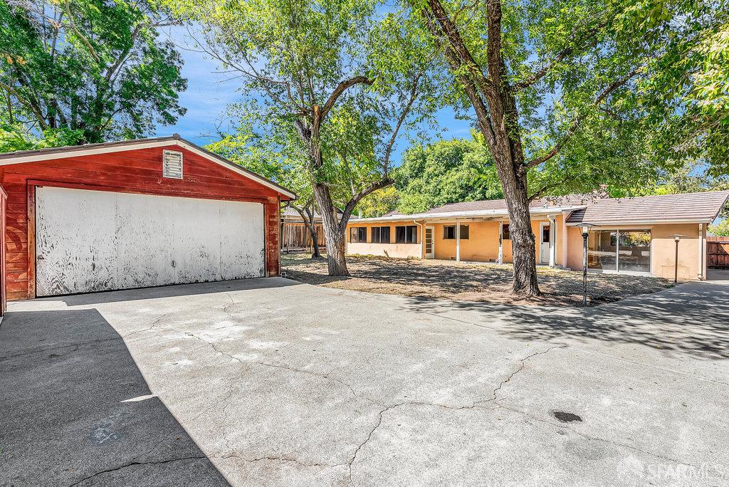 Pleasant Hill, California 94523, United States, 3 Bedrooms Bedrooms, ,2 BathroomsBathrooms,Residential,Active,173033