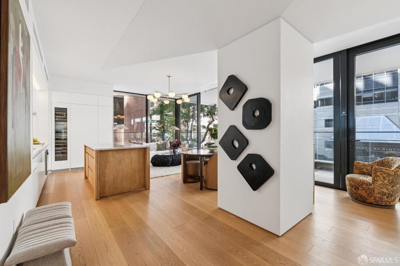 1 Steuart Lane 201