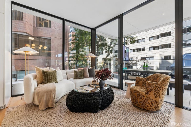 1 Steuart Lane 201