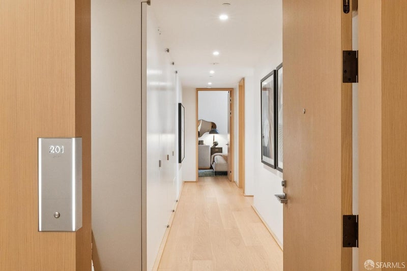 1 Steuart Lane 201