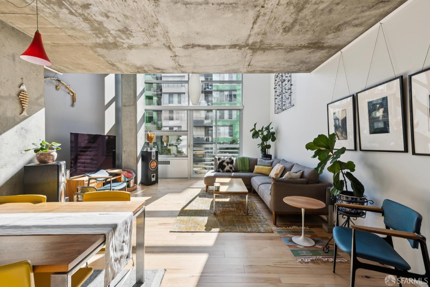77 Dow Place 307