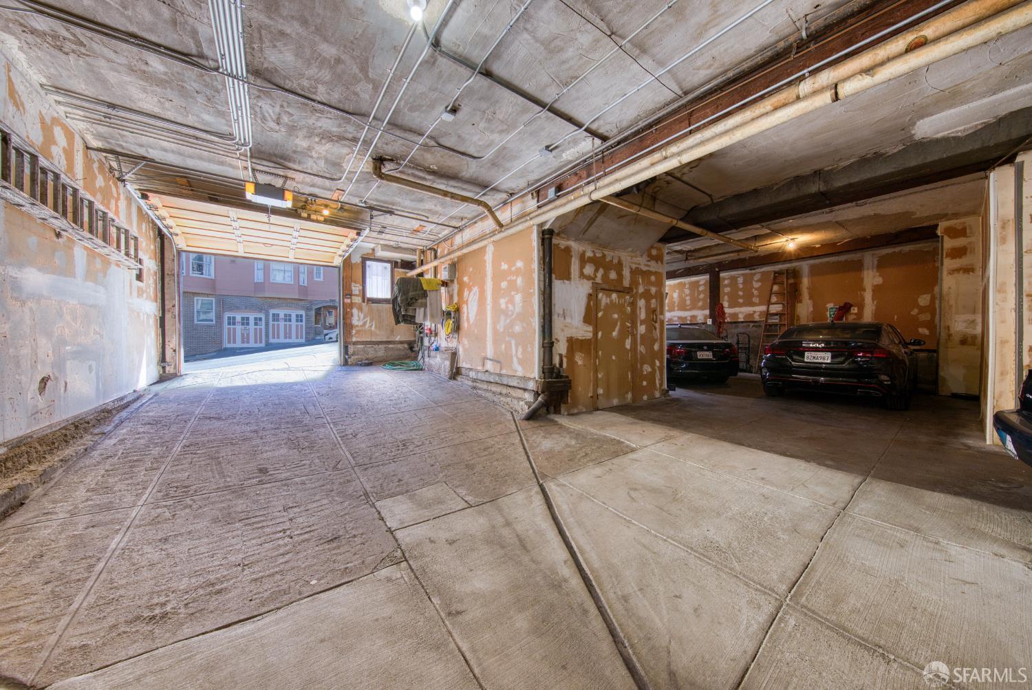 1082 Union Street