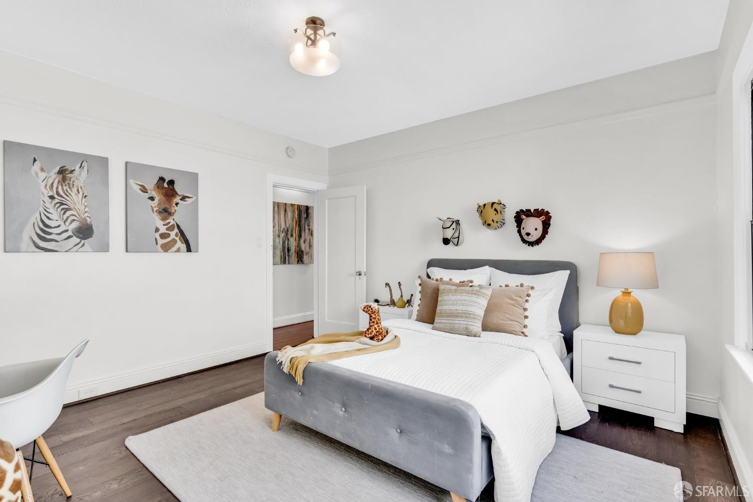 San Francisco, California 94127, United States, 4 Bedrooms Bedrooms, ,3 BathroomsBathrooms,Residential,Pending,135595