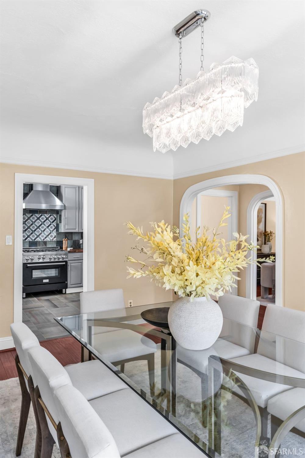 San Francisco, California 94127, United States, 4 Bedrooms Bedrooms, ,3 BathroomsBathrooms,Residential,Pending,135595