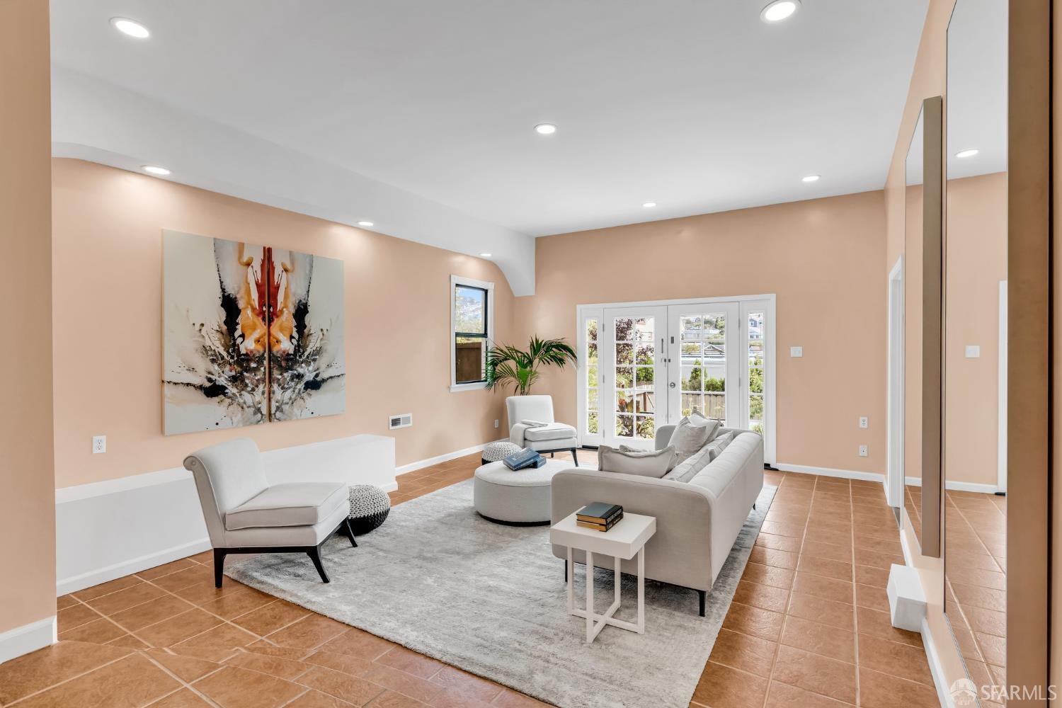 San Francisco, California 94127, United States, 4 Bedrooms Bedrooms, ,3 BathroomsBathrooms,Residential,Pending,135595