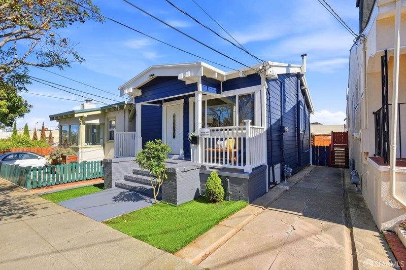19 Curtis Street