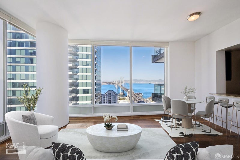 425 1st Street 2707