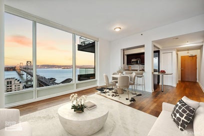 425 1st Street 2707 San Francisco CA 94105