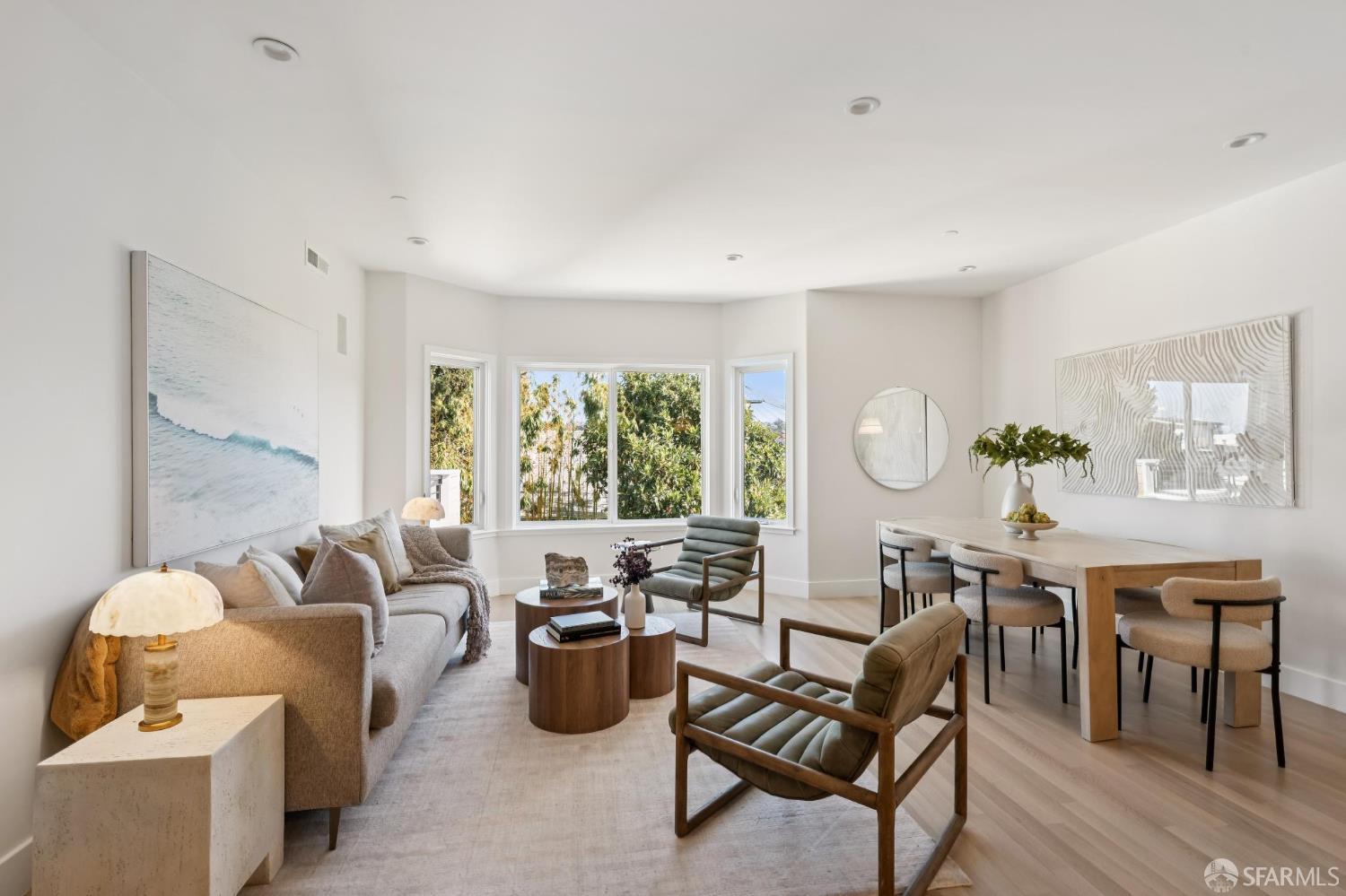 843 South Van Ness Avenue 8