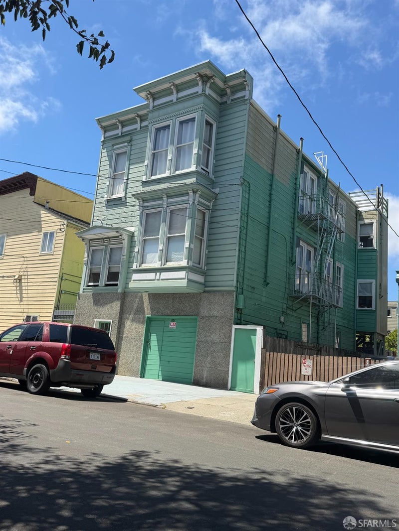 882 Florida Street