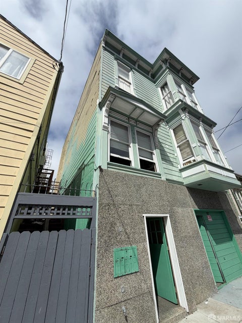 Property photo of 882 Florida Street, San Francisco, CA 94110