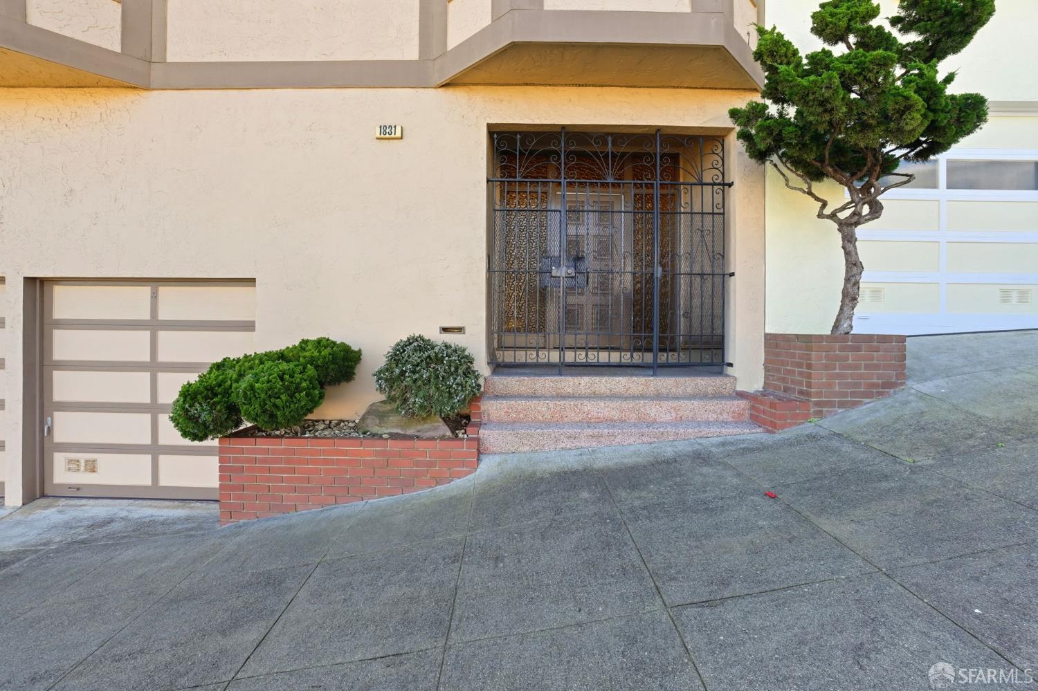 1831 Silliman Street, San Francisco CA 94134