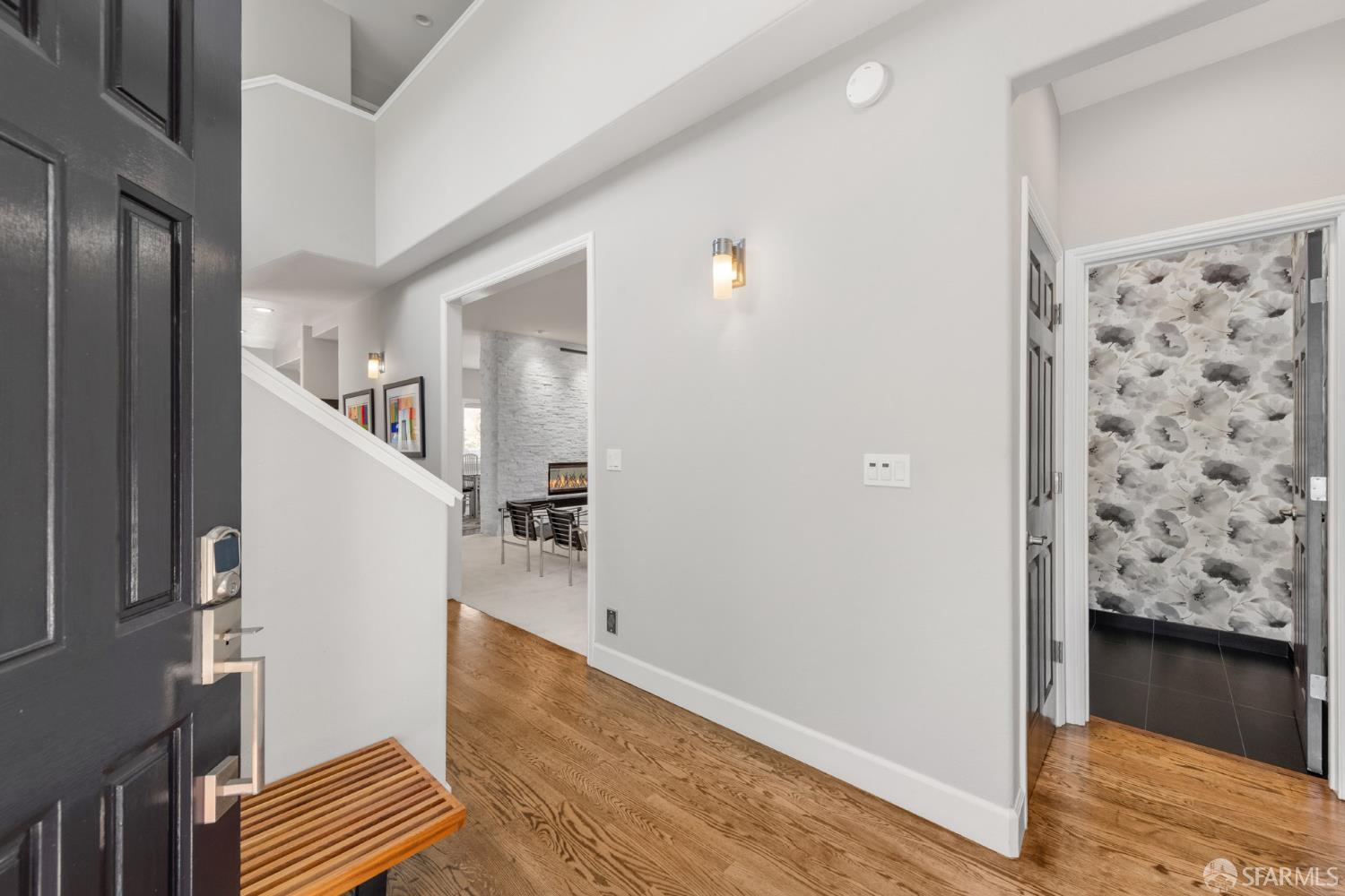 548 Hermosa Avenue