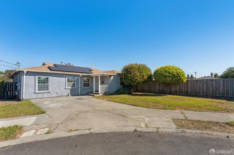 Photo of 220 Louvaine Avenue, Oakland, CA 94603 (MLS # 425083450)