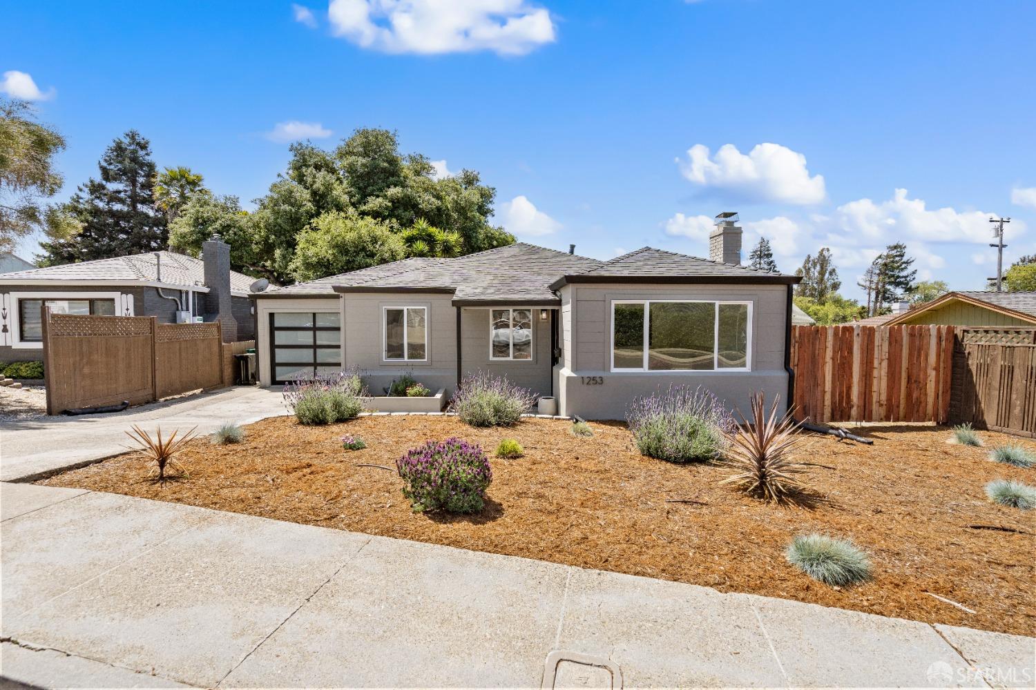 MLS: 425032068