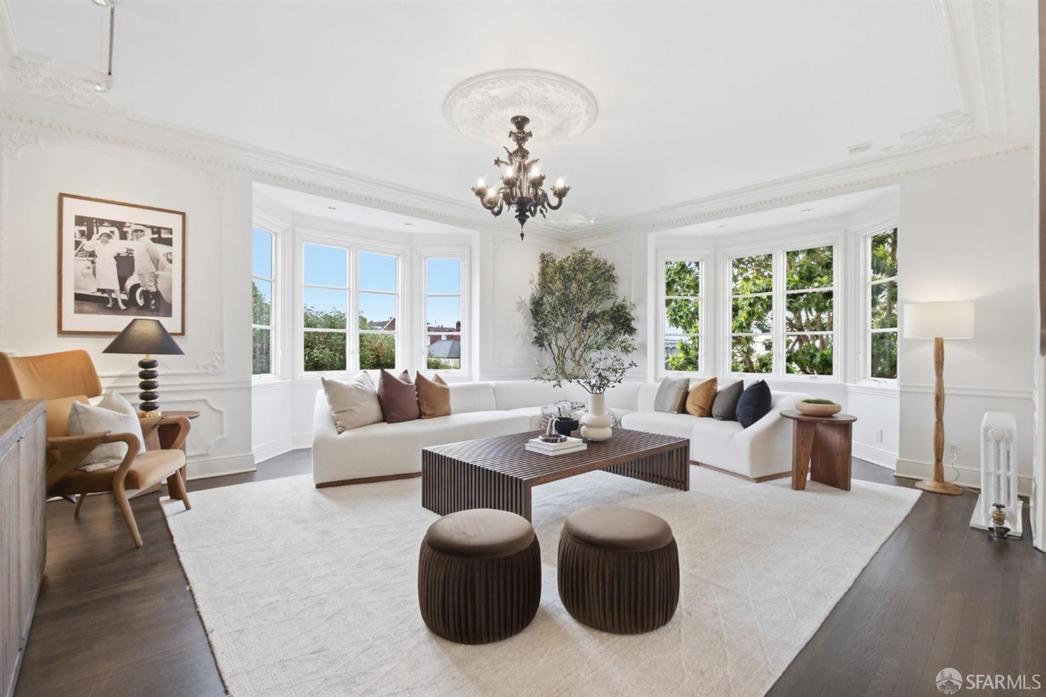 2900 Pacific Avenue 201