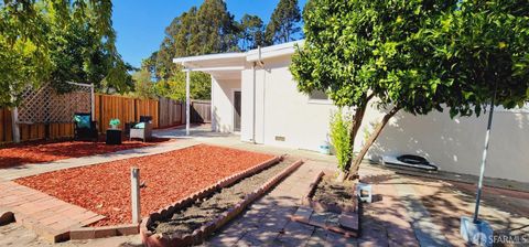 A home in El Sobrante