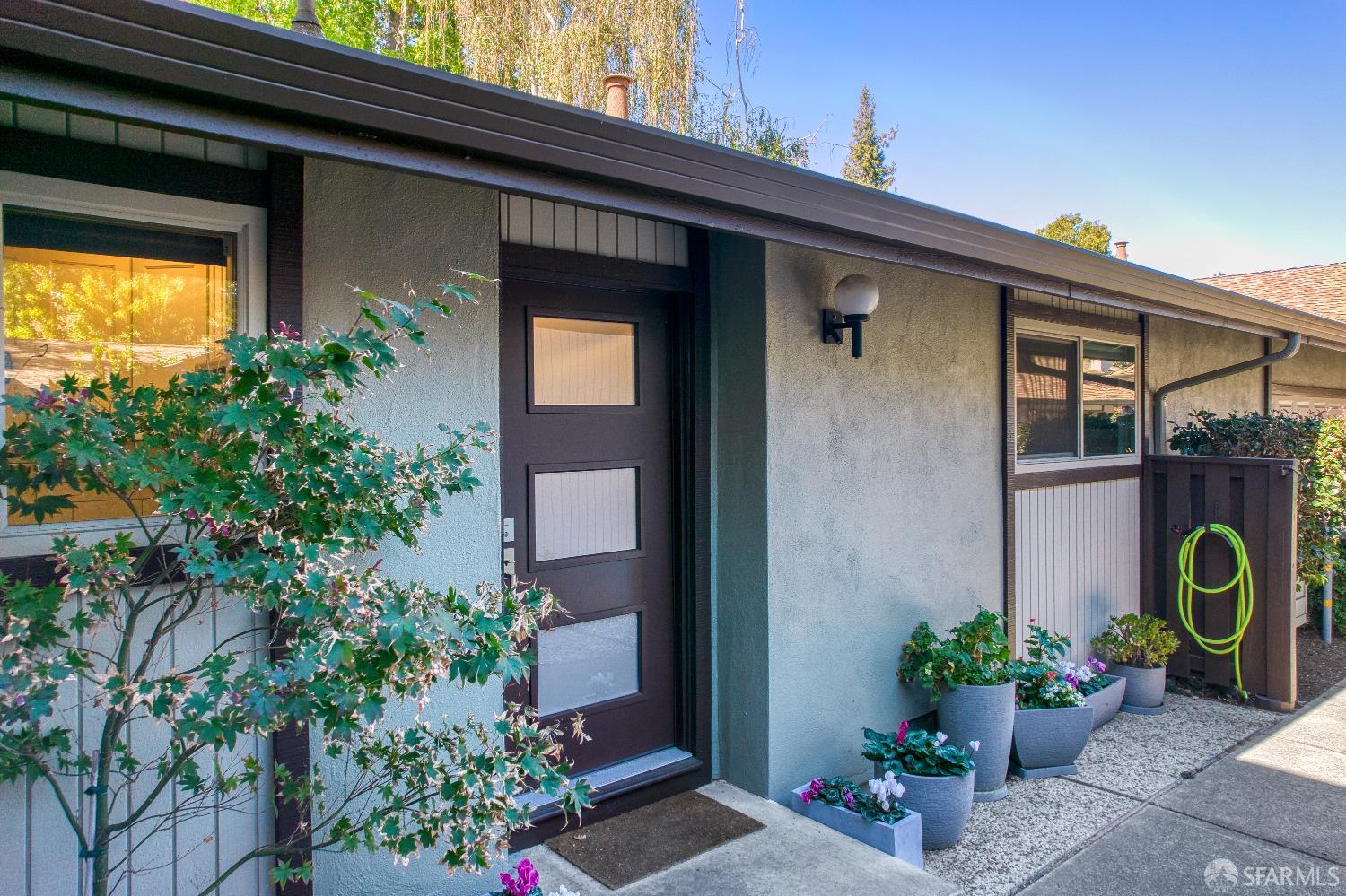 1588 Candelero Drive