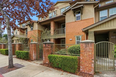 Property photo of 2541 Oak Road, Walnut Creek, CA 94597