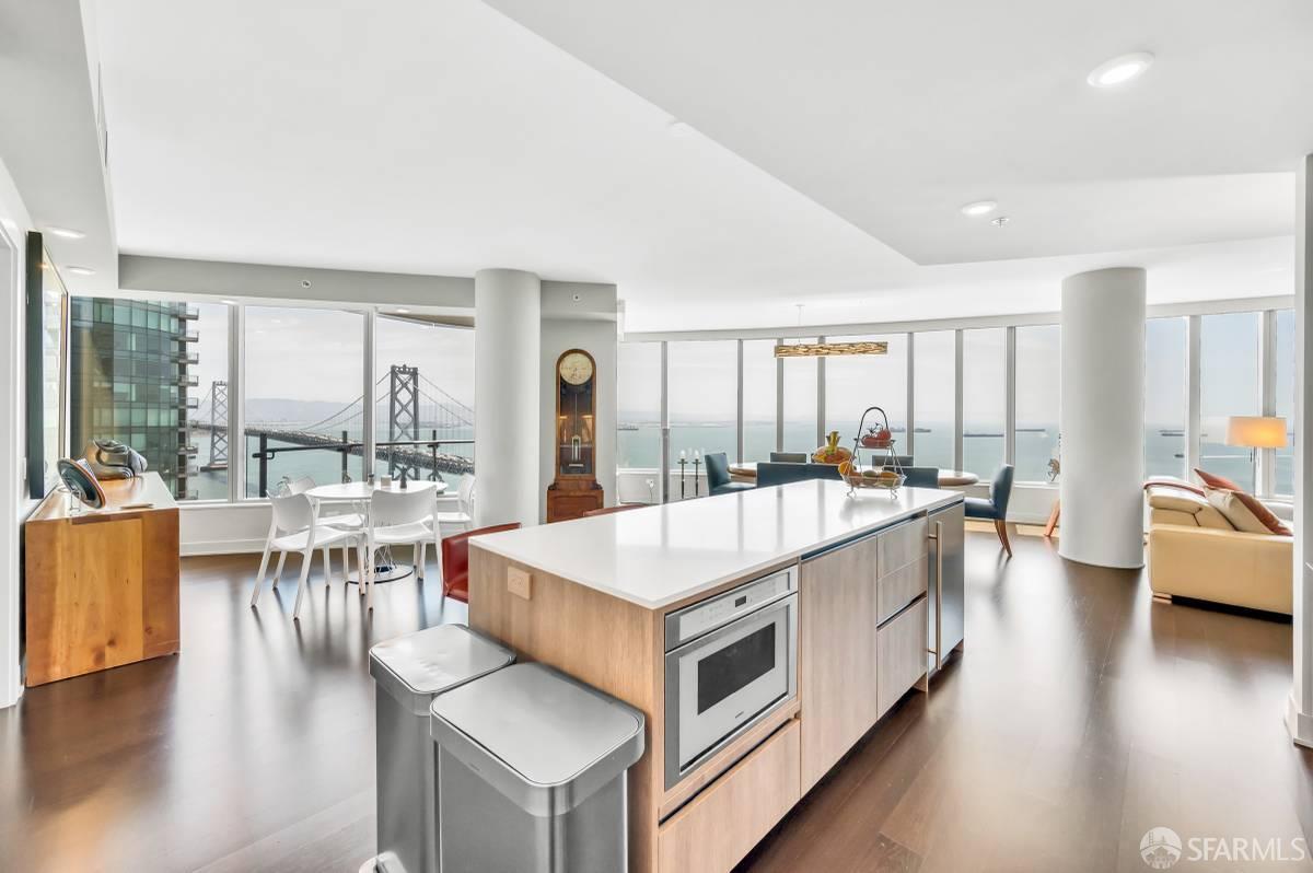 338 Main Street 32B