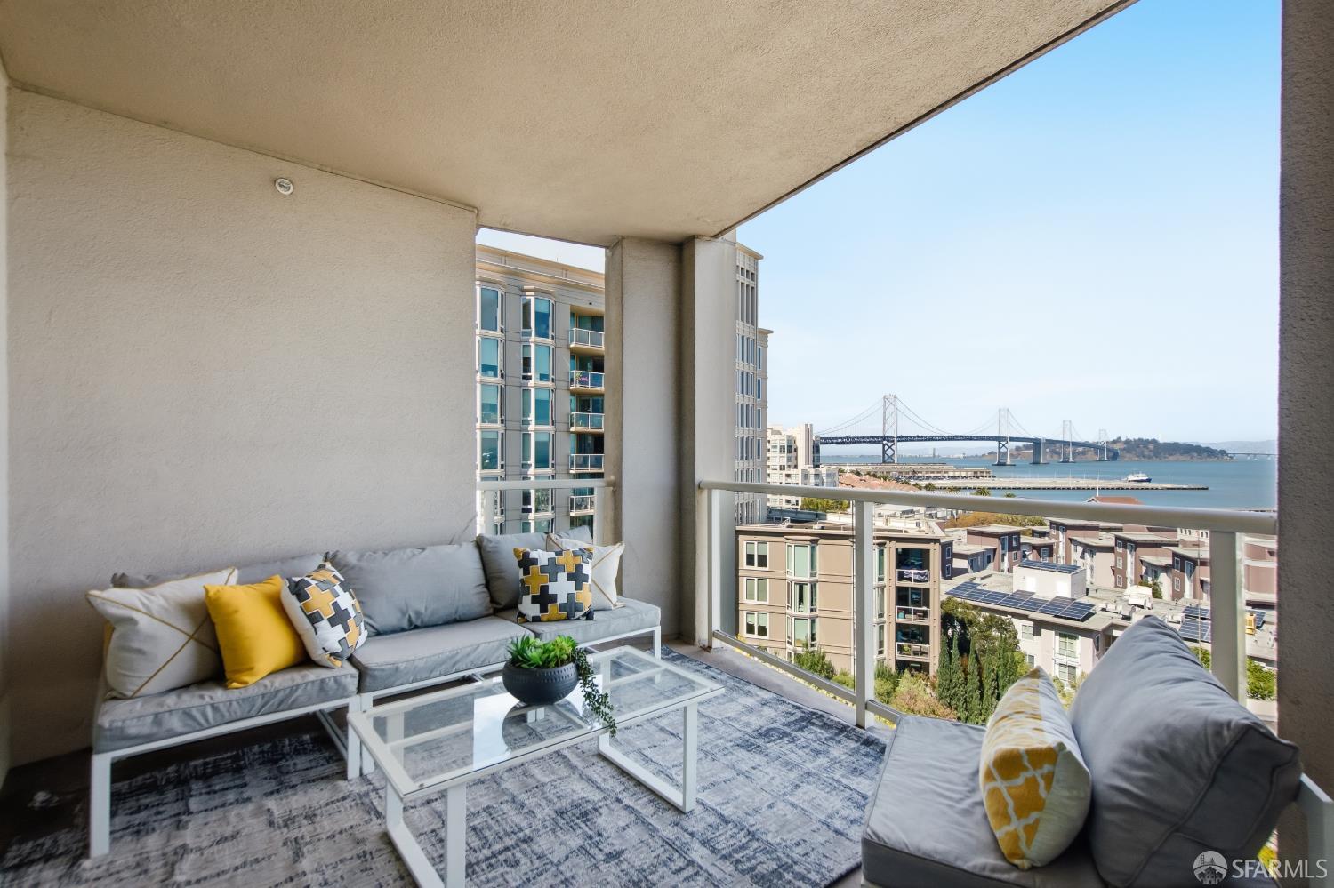 88 King Street 1005