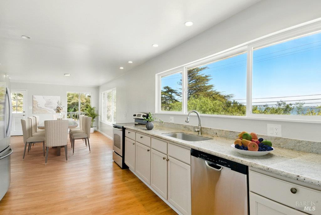 Bodega Bay, California 94923, United States, 3 Bedrooms Bedrooms, ,3 BathroomsBathrooms,Residential,Active,145416