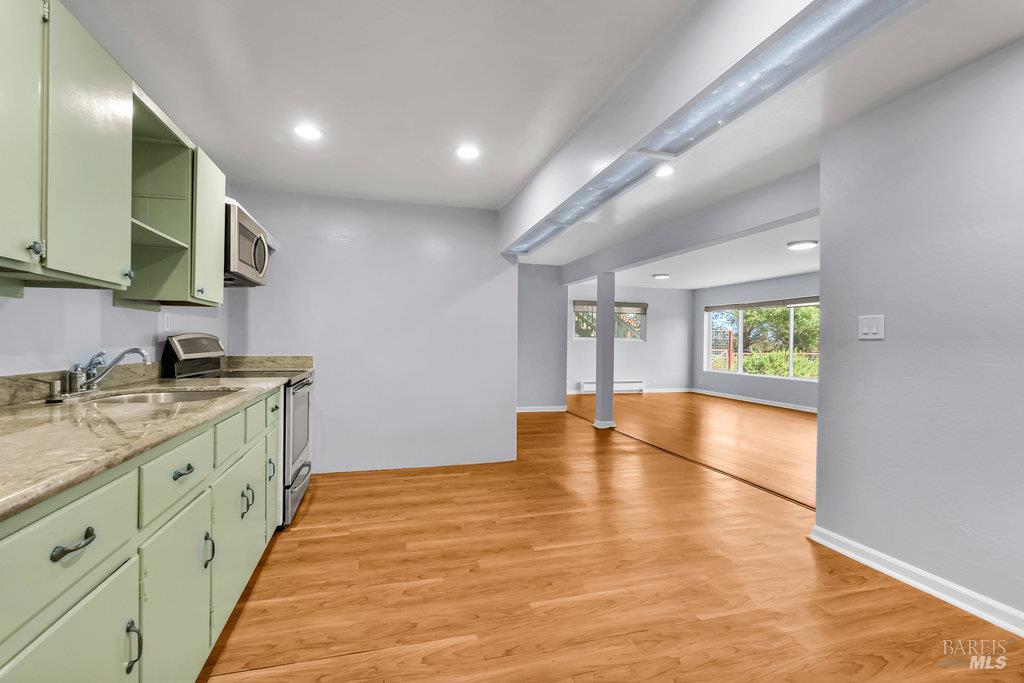 Bodega Bay, California 94923, United States, 3 Bedrooms Bedrooms, ,3 BathroomsBathrooms,Residential,Active,145416