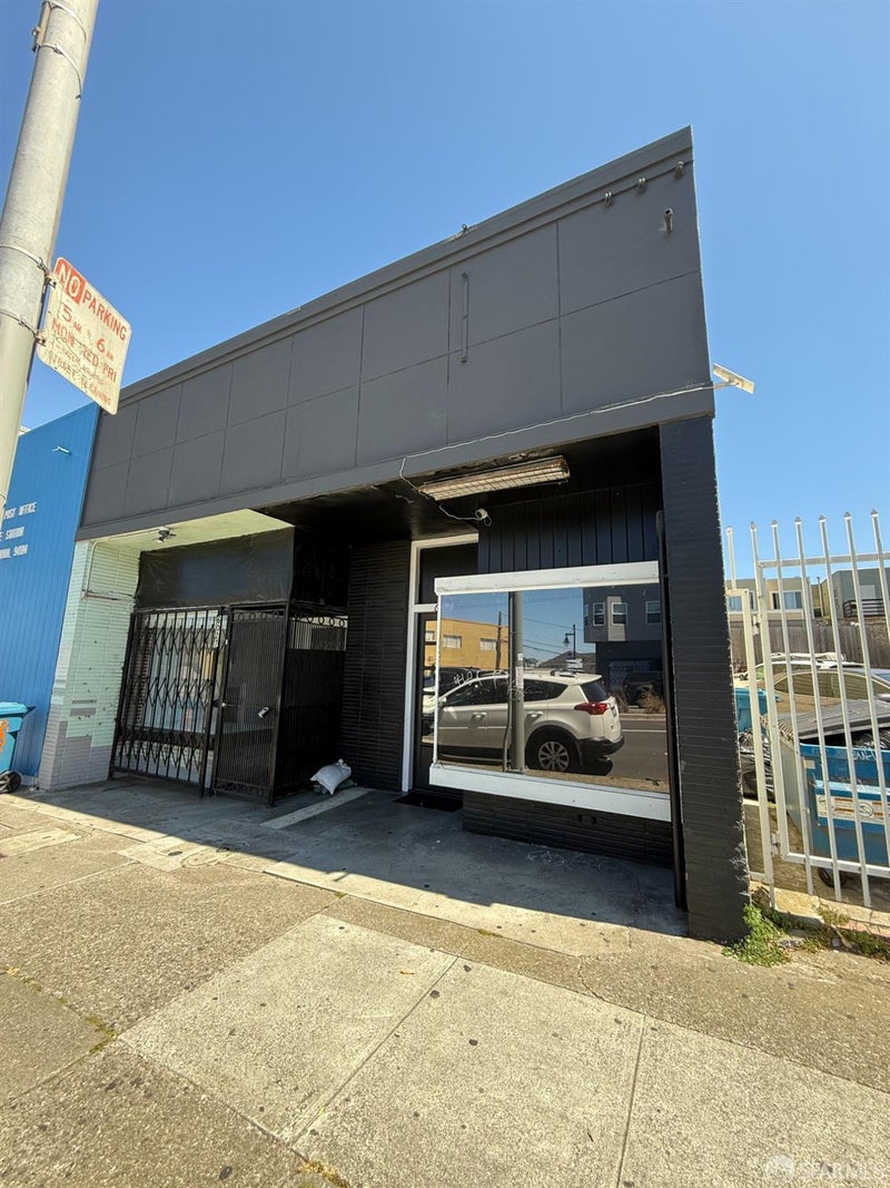 6027 Mission Street