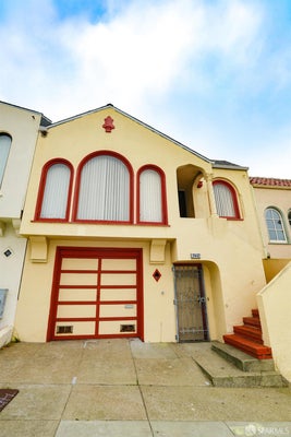 2442 19TH AVE, SAN FRANCISCO, CA 94116 - Image e2b9564725fa34bc5143351e24ded92e/793215815