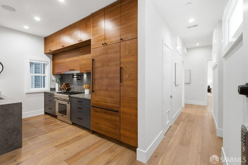 2857 Folsom Street