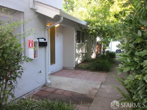 1404 Del Rio Circle Unit C, Concord, CA 94518 - #: 425064905