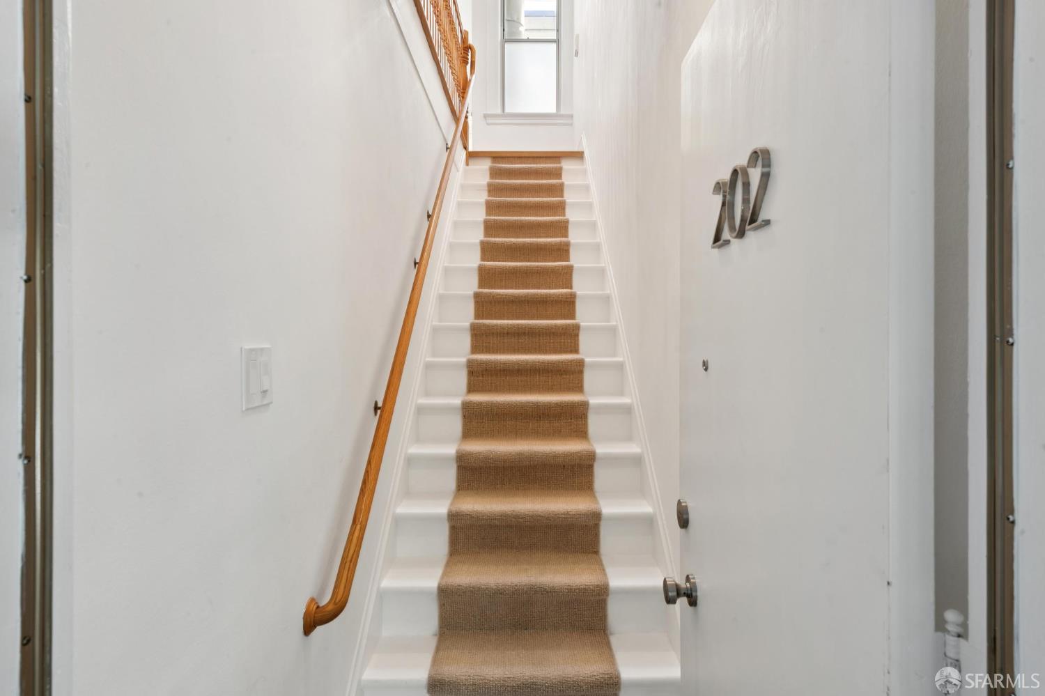 1845 Leavenworth Street 202