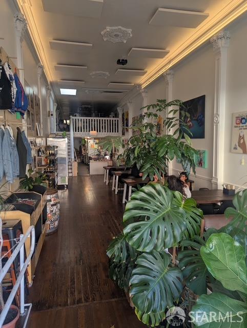 302 Valencia Street