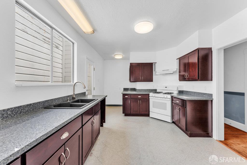 San Francisco, California 94112, United States, 2 Bedrooms Bedrooms, ,2 BathroomsBathrooms,Residential,Active,174918