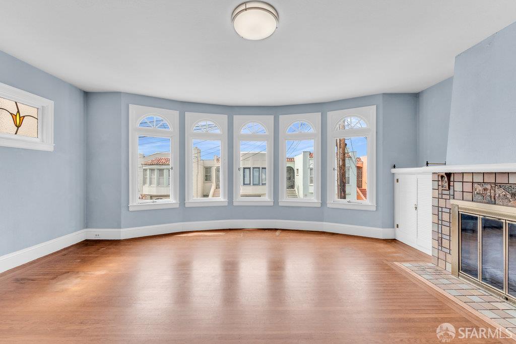 San Francisco, California 94112, United States, 2 Bedrooms Bedrooms, ,2 BathroomsBathrooms,Residential,Active,174918