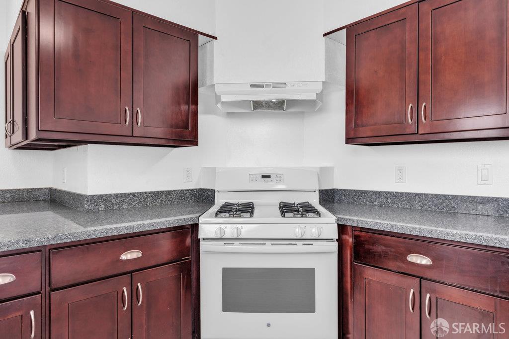 San Francisco, California 94112, United States, 2 Bedrooms Bedrooms, ,2 BathroomsBathrooms,Residential,Active,174918