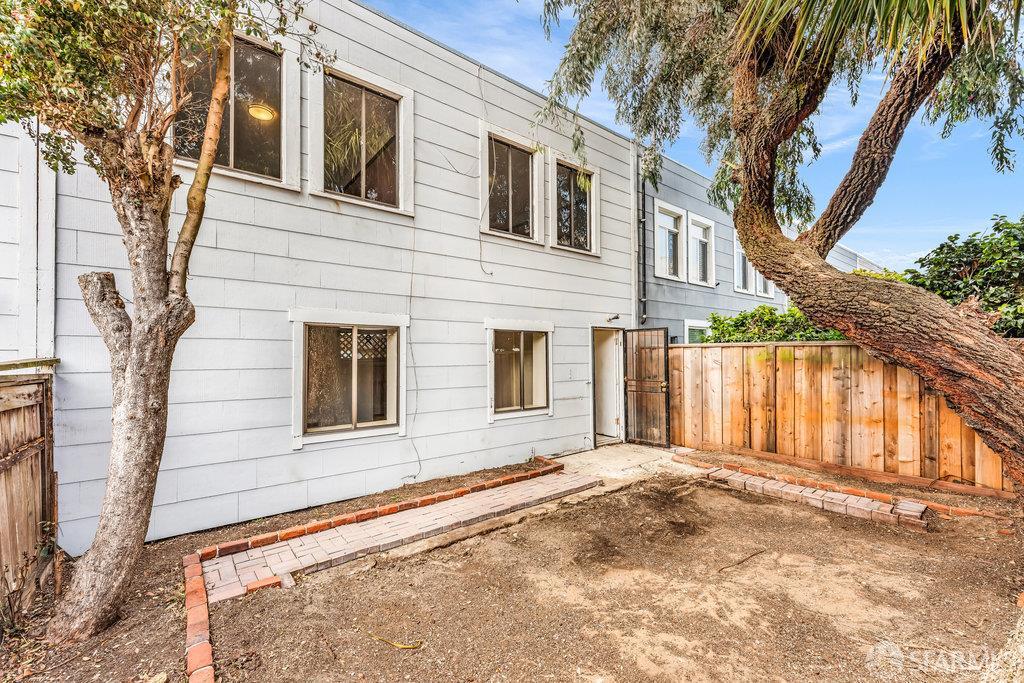 San Francisco, California 94112, United States, 2 Bedrooms Bedrooms, ,2 BathroomsBathrooms,Residential,Active,174918