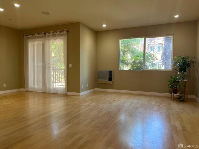 1855 Palm View Place 124