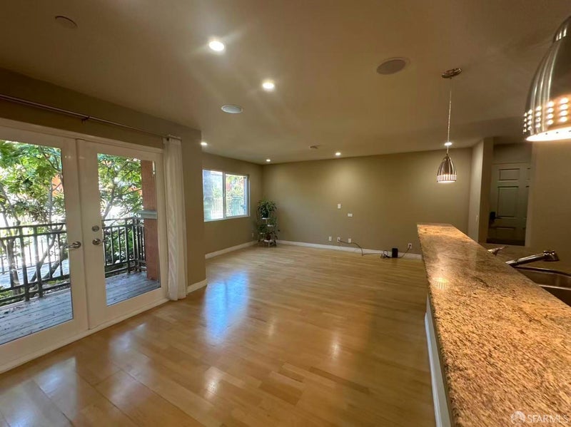 1855 Palm View Place 124