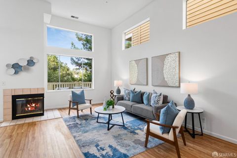 Photo of 2108 Thistle Court, Hayward, CA 94542 (MLS # 425083217)