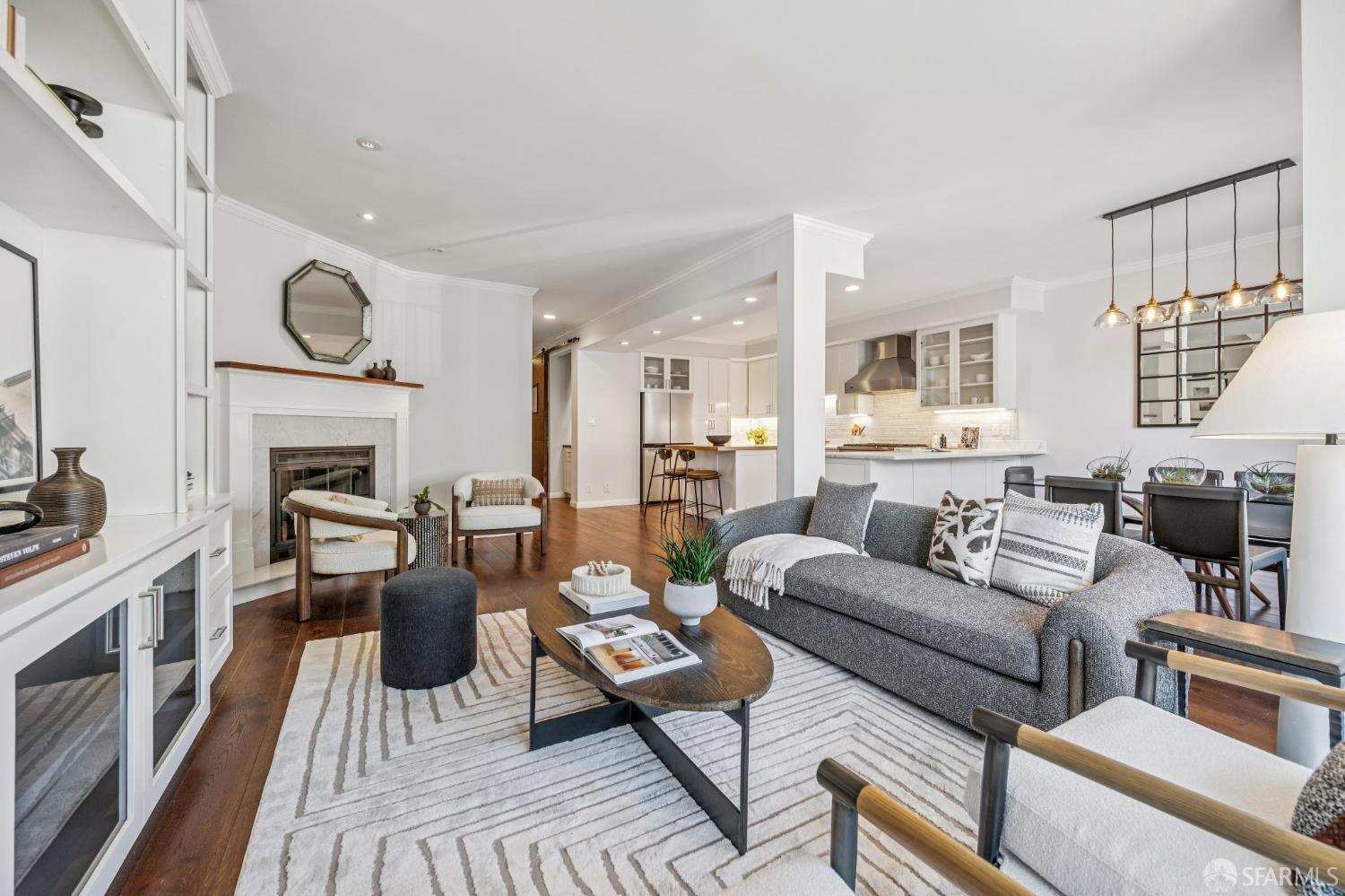 2639 Greenwich Street