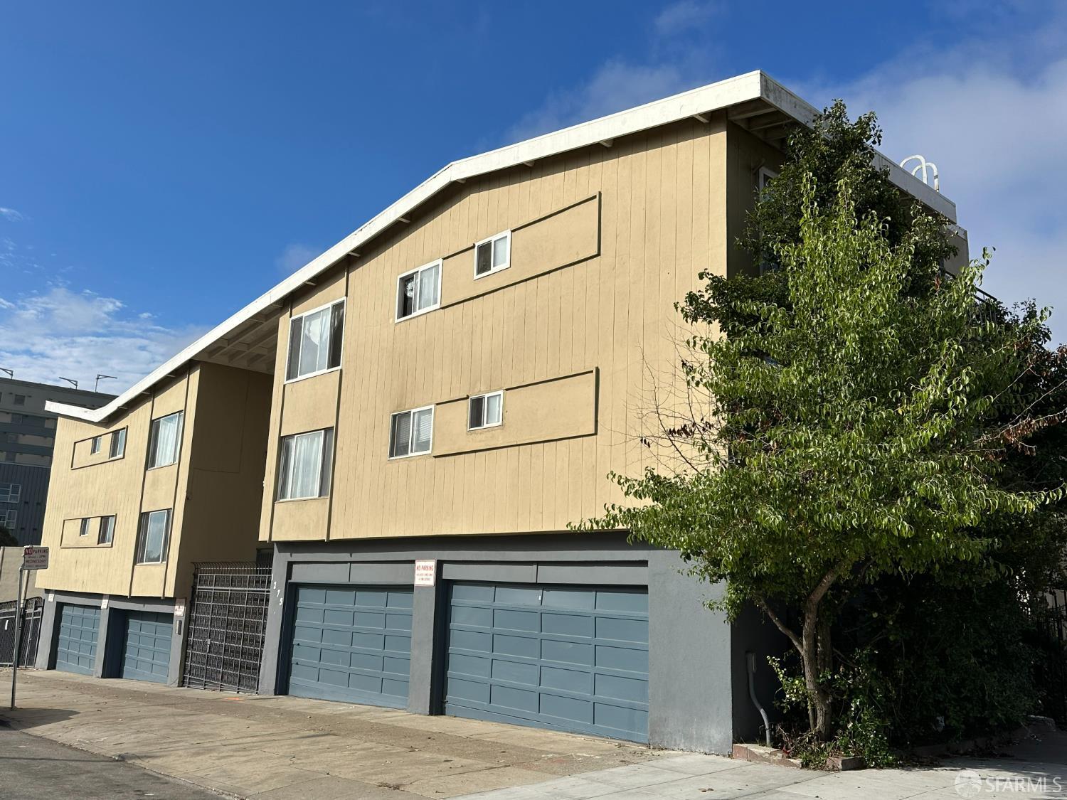 1275 Buchanan Street