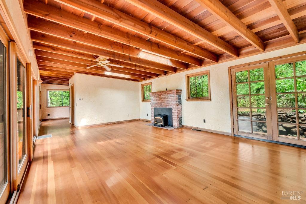 Forestville, California 95436, United States, 1 Bedroom Bedrooms, ,1 BathroomBathrooms,Residential,Pending,121908