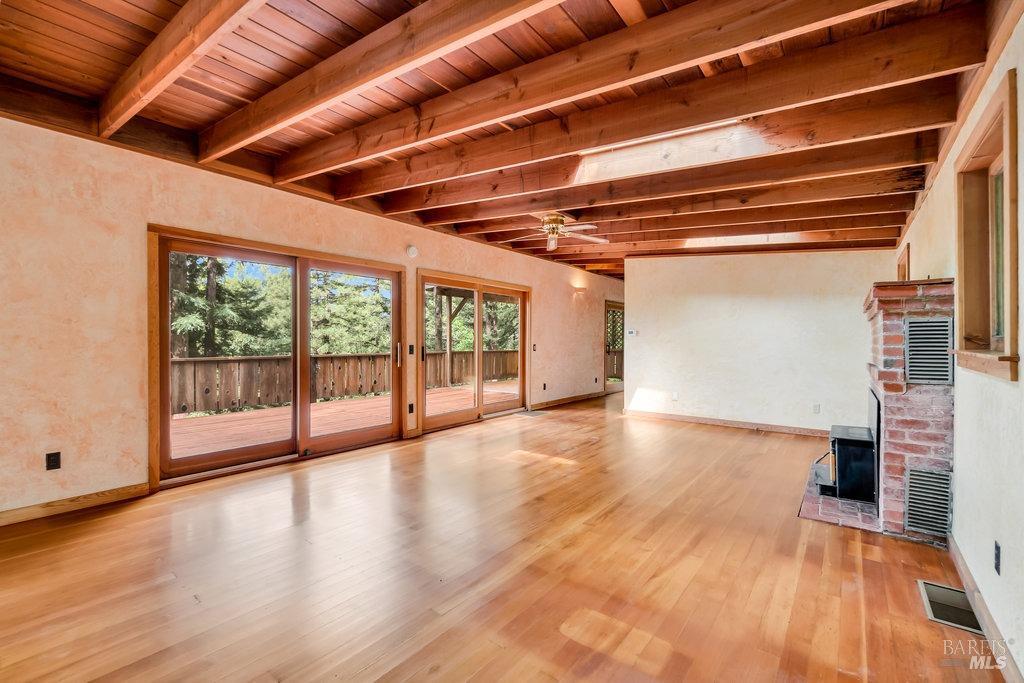 Forestville, California 95436, United States, 1 Bedroom Bedrooms, ,1 BathroomBathrooms,Residential,Pending,121908