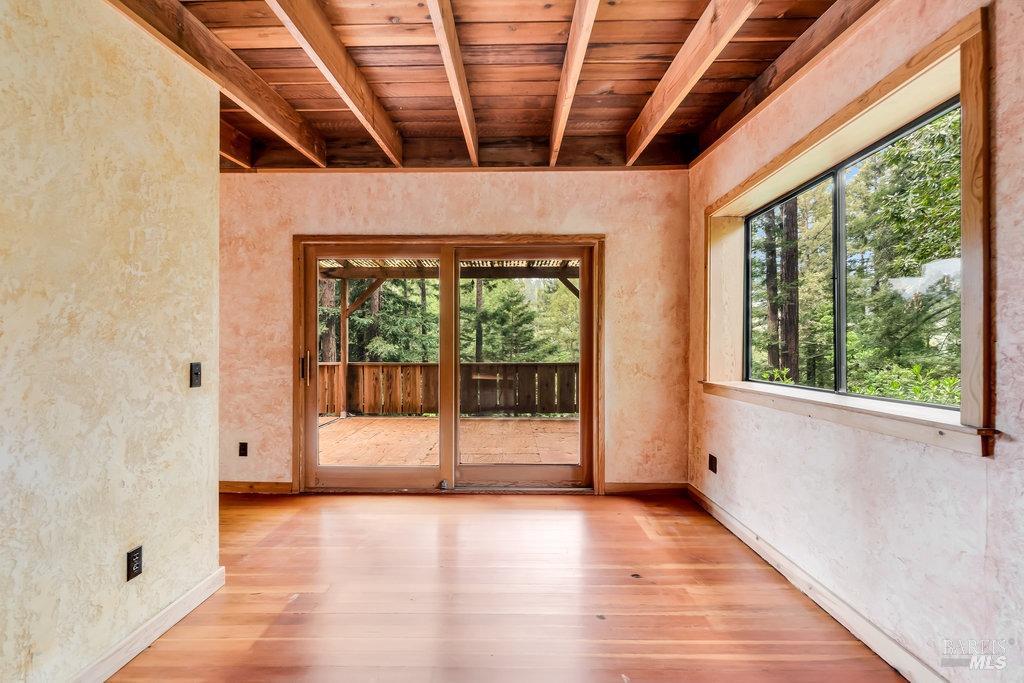 Forestville, California 95436, United States, 1 Bedroom Bedrooms, ,1 BathroomBathrooms,Residential,Pending,121908