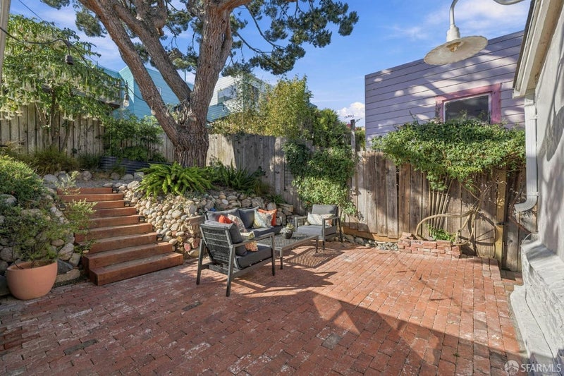 456 Prentiss Street