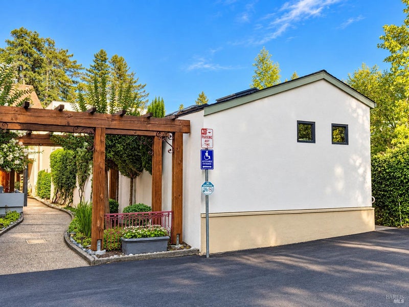 30 Miller Avenue