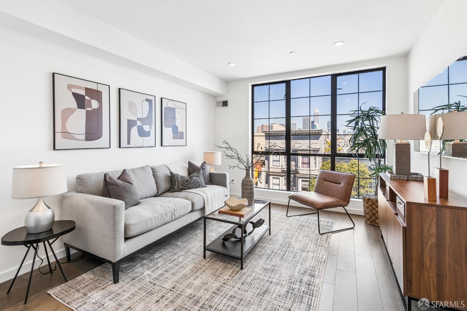 252 9th Street