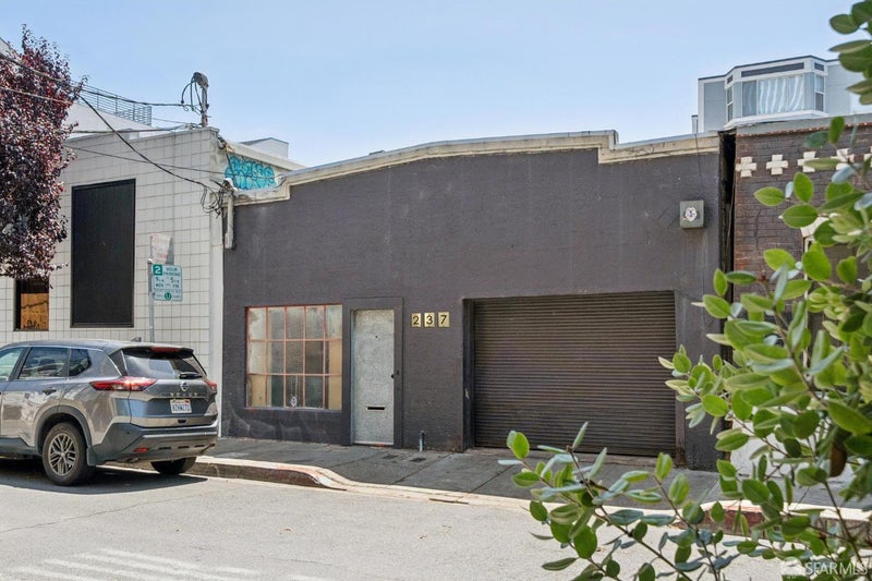 237 Clara Street